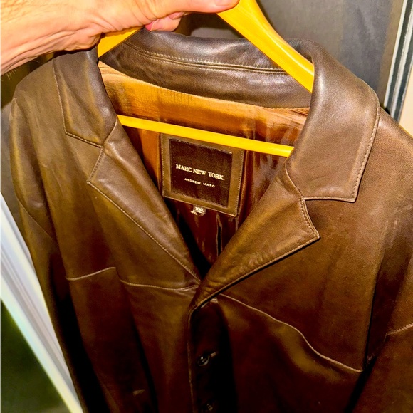 *** Designer 100% Leather Jacket - Andrew Marc NYC (XL) *** - Picture 3 of 6